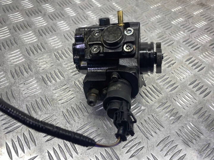 POMPE INJECTION LAND ROVER EVOQUE I 2.2 HDI 9683268980 0445010139