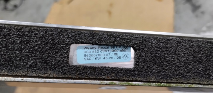 BARRES DE TOIT DE TOIT DROIT VOLKSWAGEN VW PASSAT B8 UNIVERSEL 20R 3G9860034Q