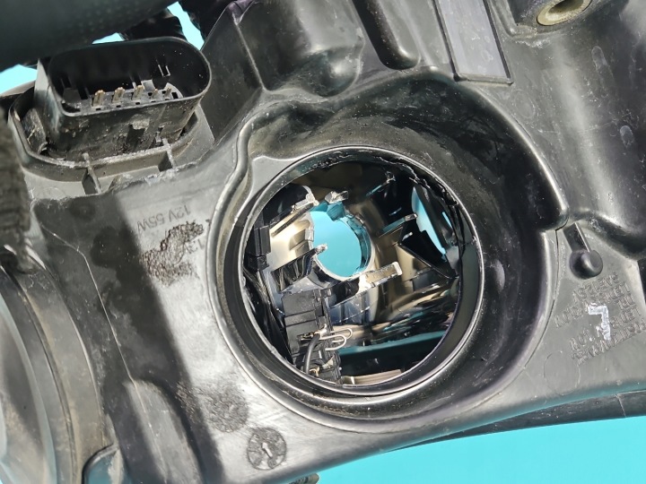 PROJECTEUR GAUCHE PHARE AVANT FORD FOCUS MK3 EUROPE BM51-13D155-AJ