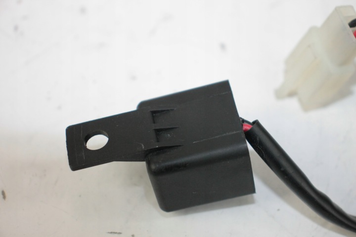 YAMAHA R1 RN12 04-06 RELAIS