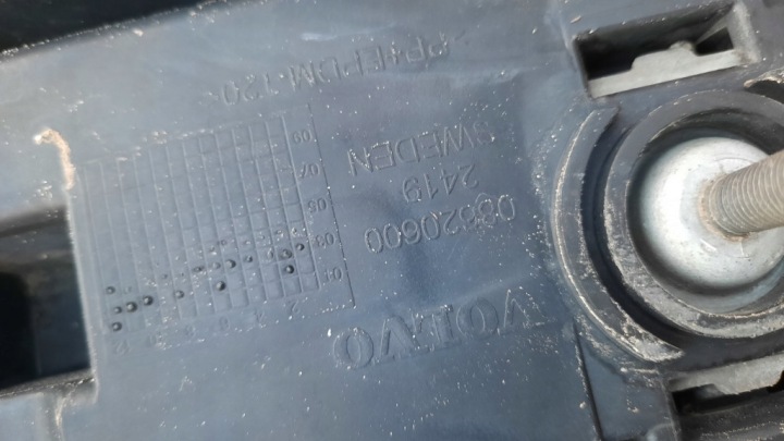 AMORTISSEUR PARE-CHOCS ARRIÈRE VOLVO XC90 08620600