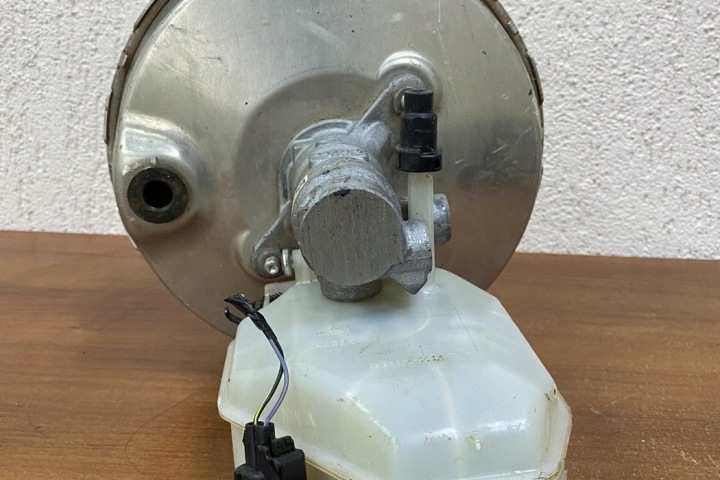 SERVO LAND ROVER DISCOVERY SPORT (L550) FK722B195BF DIESEL 2015
