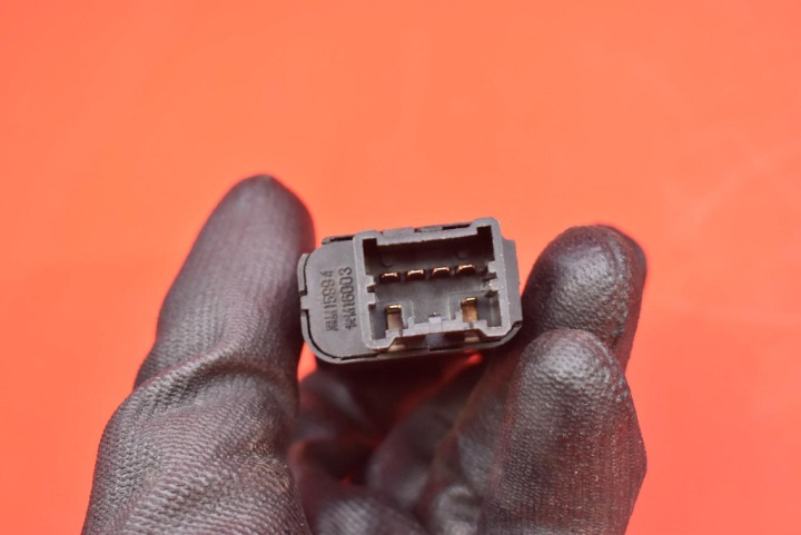 COMMUTATEUR BOUTON CHAUFFAGE SIÈGES M17321 OPEL FRONTERA B 98-04