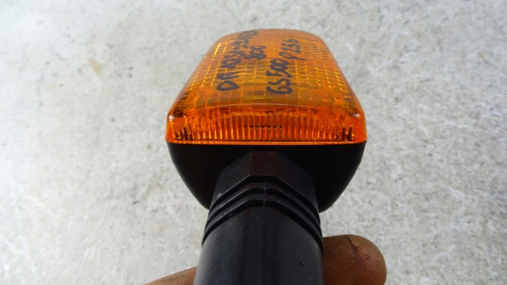 P256 SUZUKI DR 125 350 650 800 CLIGNOTANT ORIGINAL