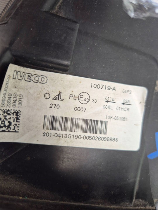IVECO STRALIS 10R050081 LED DROITE PHARE AVANT