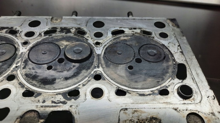 CULASSE MOTEUR K9K02 RENAULT CLIO 1.5 DCI