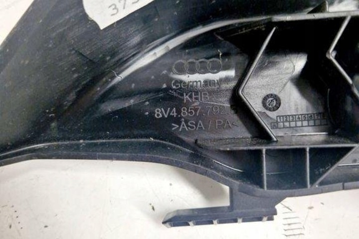 AUTRE PIÈCES INTERNE AUDI A3 SPORTBACK (8VA, 8VF) 8V4857792B 1.6L DIESEL