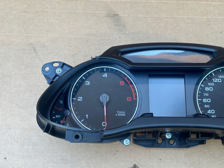 AUDI A4 8K 2.0 TDI CAG COMPTEUR COMPTEUR 8K0920930N
