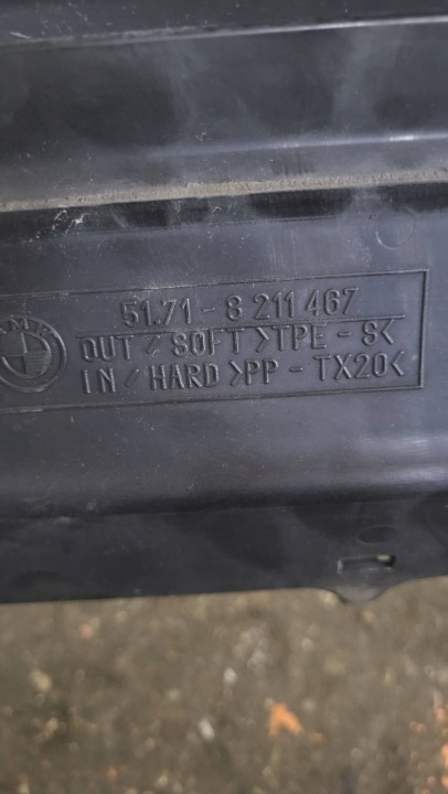 RENFORCEMENT SUPÉRIEUR BMW 3 E46 8211467