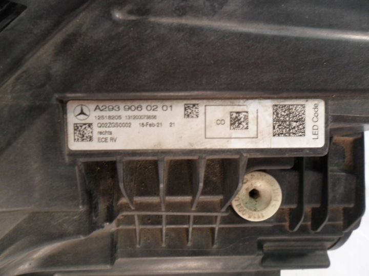 PROJECTEUR AVANT CÔTÉ DROITE MERCEDES-BENZ EQC A2939060201