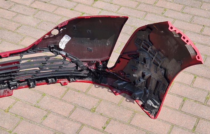 PEUGEOT 308 III T10 21-24 PARE-CHOCS AVANT