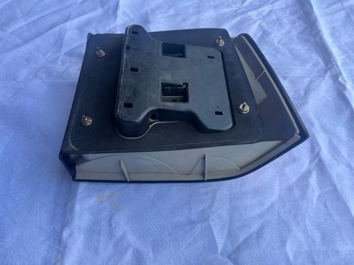 FORD SCORPIO MK1 1986-1991 PHARE ARRIÈRE GAUCHE NEUF ORIGINAL FORD