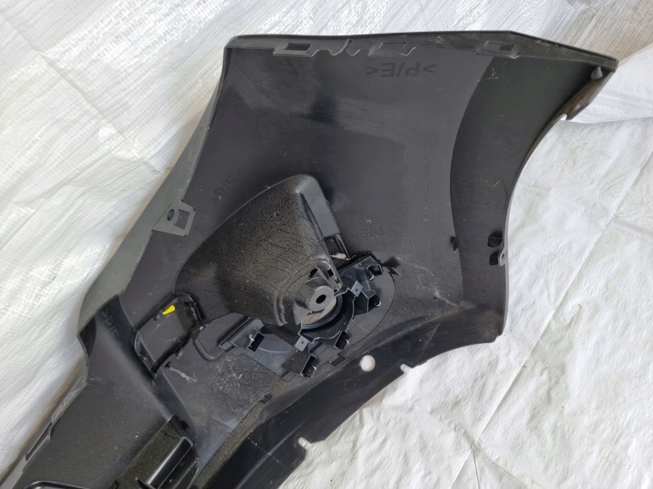 PARE-CHOCS AVANT RENAULT MASTER III 3 OPEL MOVANO B 2 93462168 620221442R