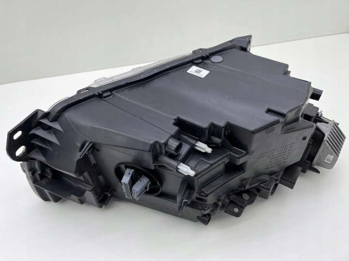 VOLVO XC40 GAUCHE AVANT PHARE LED COMPLÈTE ANGLAIS 31655992