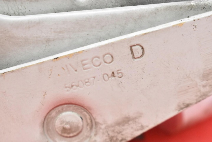 CHARNIÈRE CHARNIÈRES CAPOTS 56087-046 IVECO DAILY 6 VI 14-