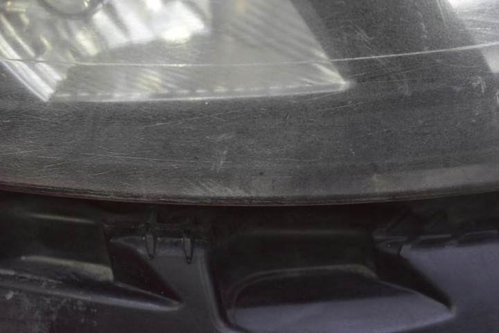 PROJECTEUR DROIT PHARE AVANT EUROPE 8200481197 RENAULT LAGUNA 2 II 05-07