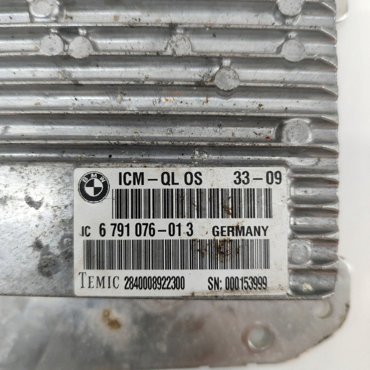 BMW X6 E71 2009 CONTRÔLEUR MODULE SUSPENSIONS PNEUMATIQUE