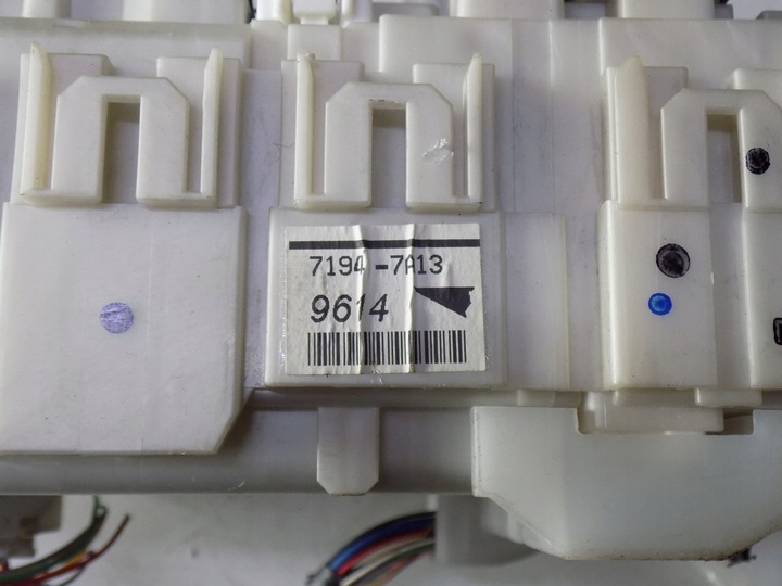 TOYOTA AURIS I 06-09 1.6 VTI MODULE BOÎTE 82730-02120 7194-7A13
