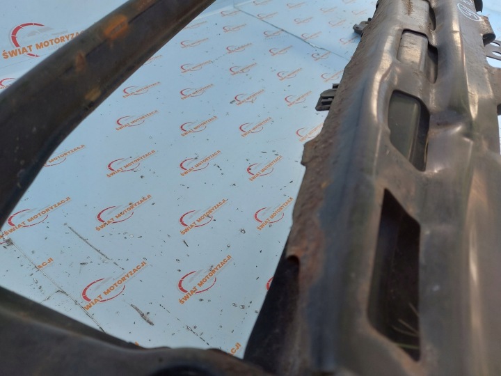 VW GOLF VI 09R POUTRE PARE-CHOCS AVANT