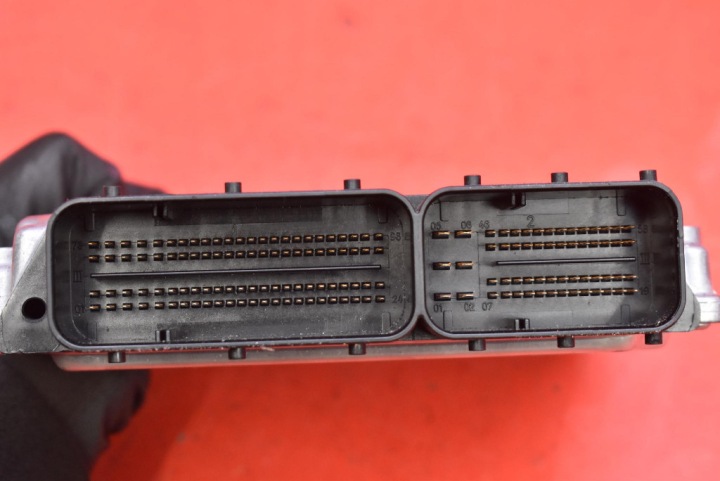 CONTRÔLEUR ORDINATEUR MOTEUR 7811701 BMW E90 E91 2.0 D 143 KM 04-10