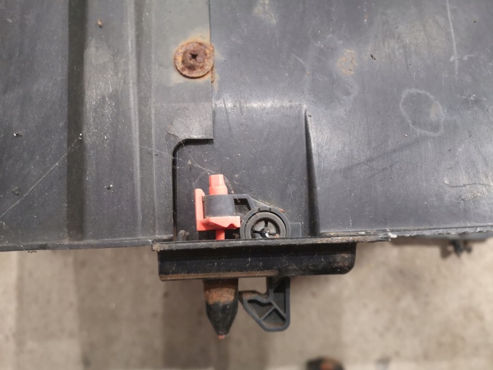 PROTECTION PLAQUE SOUS MOTEUR MERCEDES ATEGO OM 906