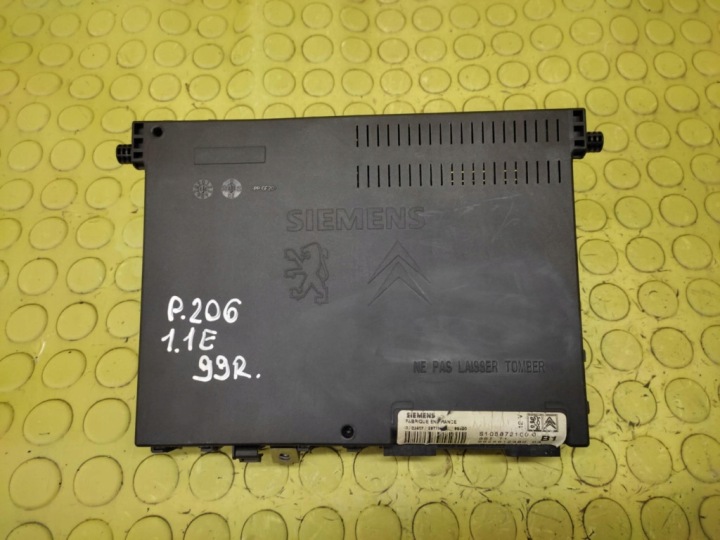 PEUGEOT 206 1.1 MODULE BOÎTE FUSIBLE 9625812380