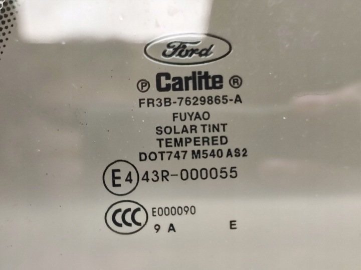 FORD MUSTANG VI GLACE LATÉRALE ARRIÈRE FR3B7629865A 2021 GAUCHE CÔTÉ