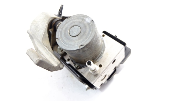 RENAULT ZOE I POMPE ABS 472108051R