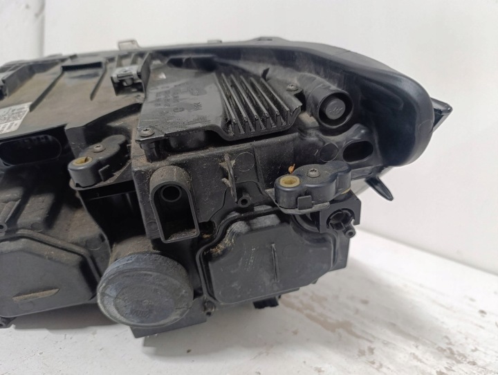 PHARE DROITE AVANT VOLKSWAGEN TRANSPORTER T6 T6.1