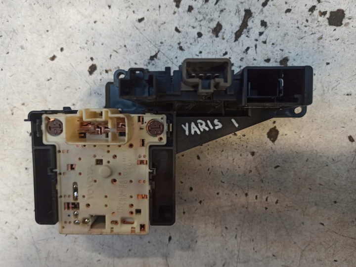 TOYOTA YARIS I PANNEAU COMMUTATEURS CONDUIT D'AIR 758292