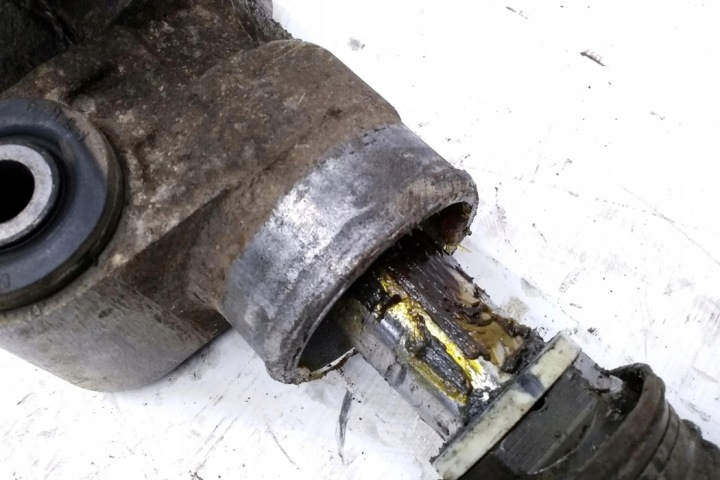 CRÉMAILLÈRE DE DIRECTION CHRYSLER 300C P04782341AM 5.65L 2006