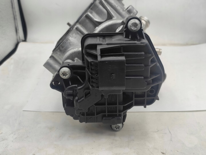 POMPE À EAU GUIDE VW SEAT SKODA AUDI 1.5TSI 05E121042B 04E907593