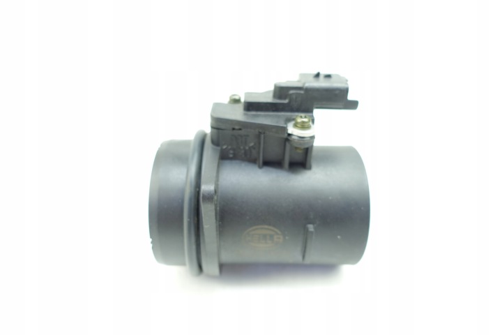 HELLA 8ET 009 149-561 DÉBITMÈTRE MASSIQUE AIR