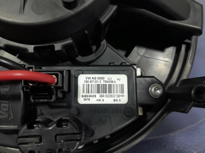 VW TIGUAN II VENTILATEUR AIR RÉCHAUFFEURS EUROPE 3Q1819021C