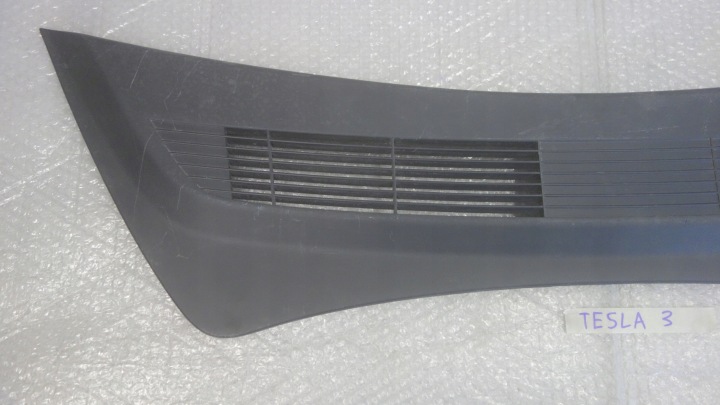 TESLA 3 LIFT CALANDRE WANNY PLASTIQUE PROTECTION ORIGINAL 1081675-00-E 20-23