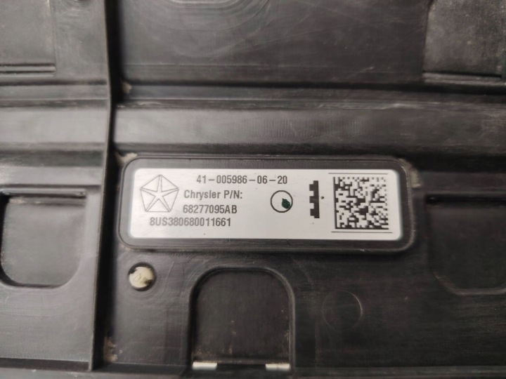 2019 JEEP CHEROKEE CAPTEUR OUVERTURE COUVERCLES DE COFFRE NOGA 68277095AB