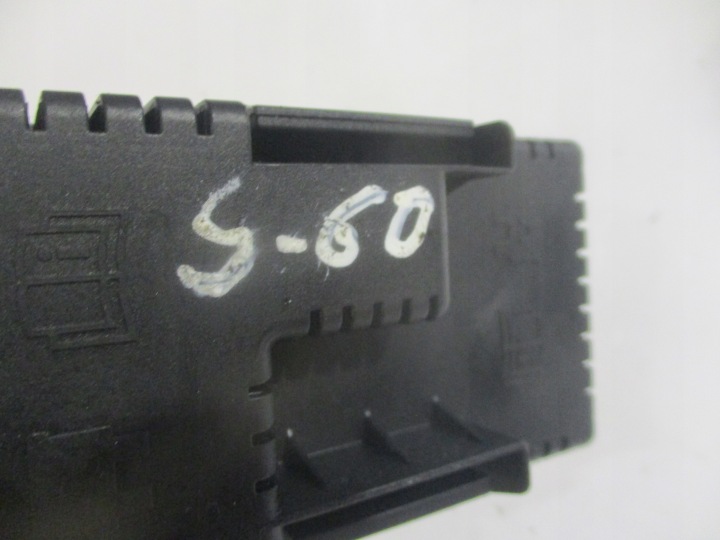 BOÎTE FUSIBLES VOLVO S60 II 2.0 D 6G9T-14C507-AB