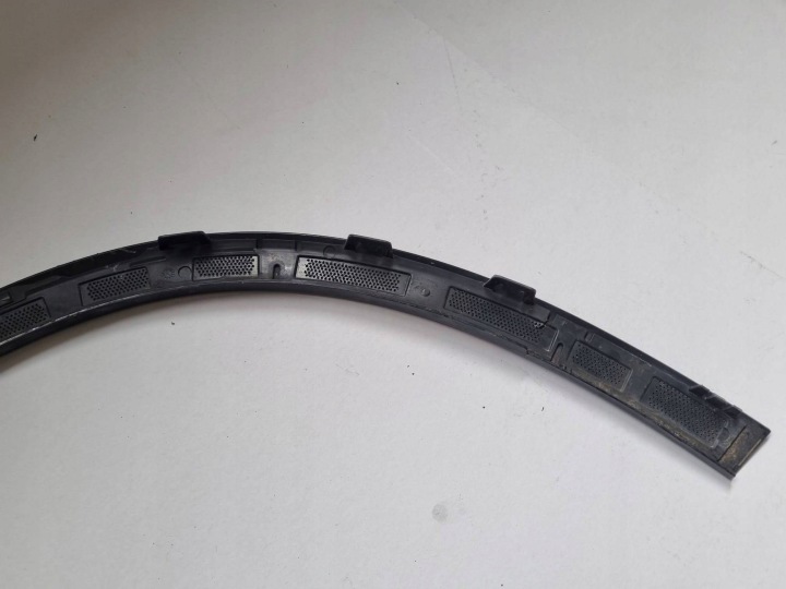MERCEDES GLC W254 AMG 22- MOULURE SUR AILE GAUCHE AVANT A2548805702
