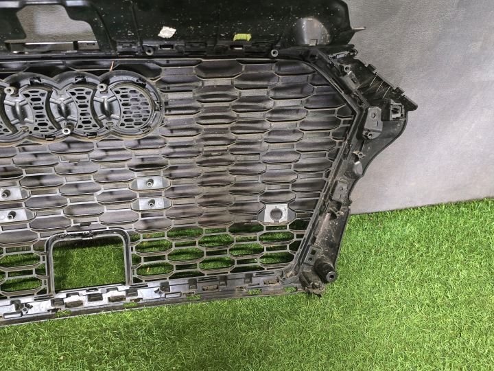 GRILLE CALANDRE AUDI RS3 8V5 BERLINE LIFT