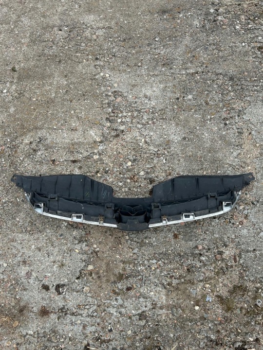 MAZDA 5 GRILLE CALANDRE C23550711