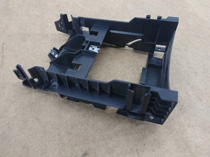 VOLKSWAGEN CADDY 1T0 FIXATION CENDRIERS