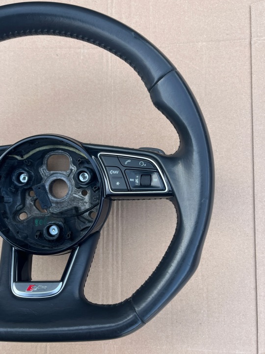 VOLANT CUIR AVEC LAMES I MULTIFONCTION AUDI A5 8W S-LINE