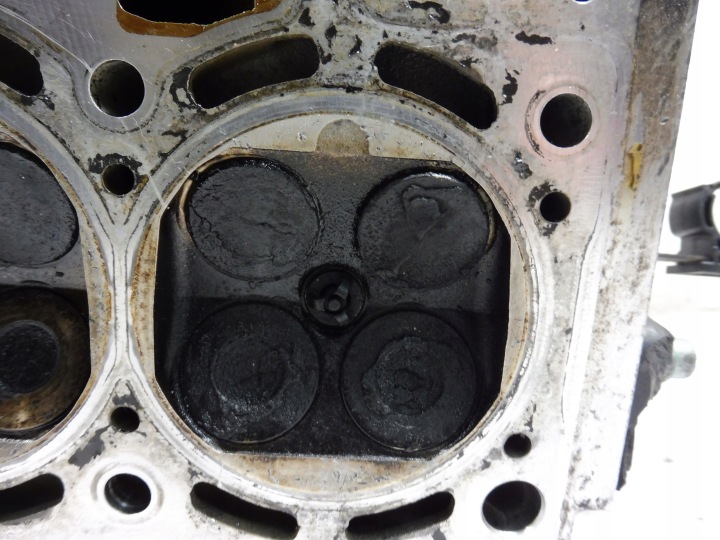 CULASSE PISTONS ARBRES VW GOLF IV 1.6 16V AZD BCB