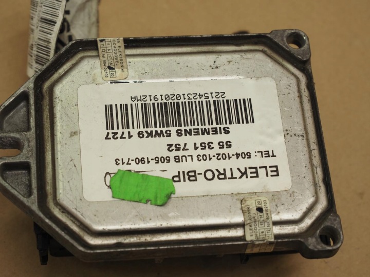 CONTRÔLEUR MOTEUR ORDINATEUR OPEL ZAFIRA A 55351752