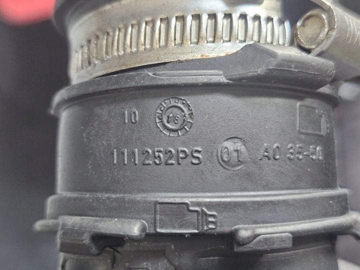 MICRA 0.9 TCE IG-T H4BB408 90KM 19R TUYAU AIR 111241PS