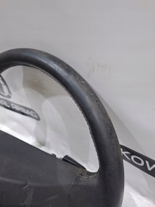 VOLANT VOLVO V50 V 50 S40 8687335 CUIR NR40