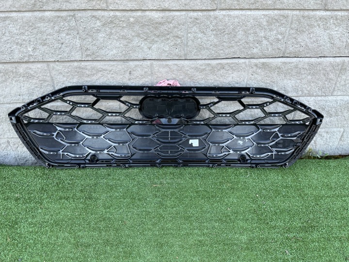 CALANDRE GRILLE AUDI A4 B10 8B3 23- NEUF