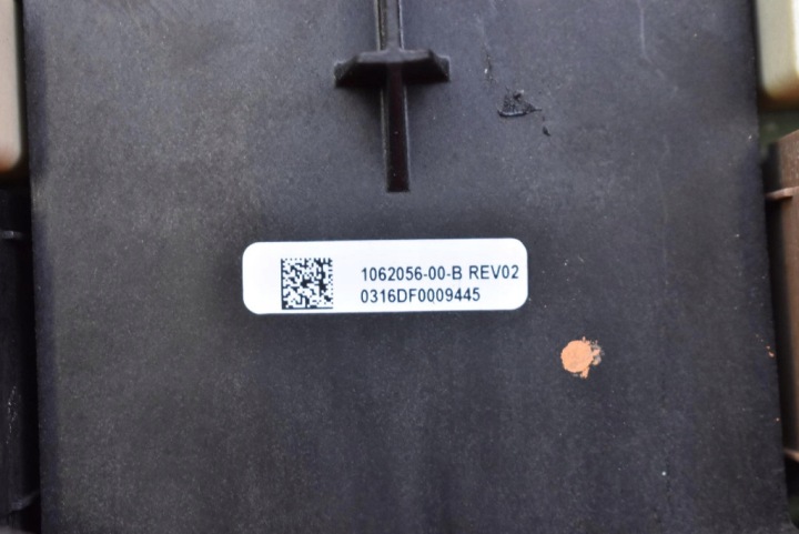 CONTRÔLEUR MODULE PORTES TYLNCYH 1062056-00-B TESLA MODÈLE X 90D 15-21