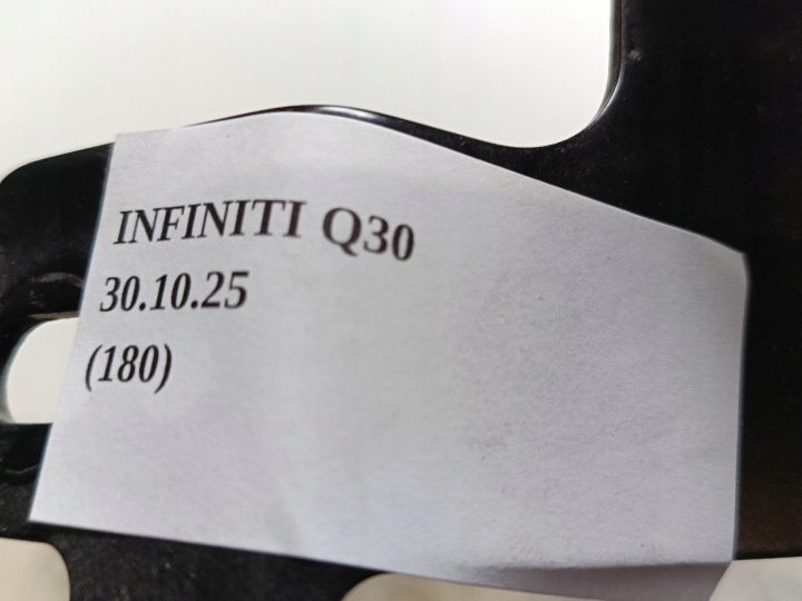 POIGNÉE FIXATION BANQUETTES ARRIÈRE GAUCHE ARRIÈRE INFINITI Q30 QX30 MERCEDES W117 W246 W176
