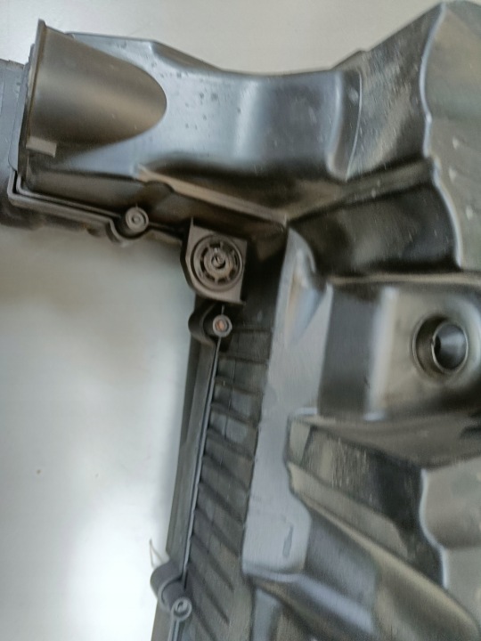 CHÂSSIS FILTRE AIR 2.0 TDI VW SHARAN TIGUAN SEAT AUDI SKODA 7N0129601